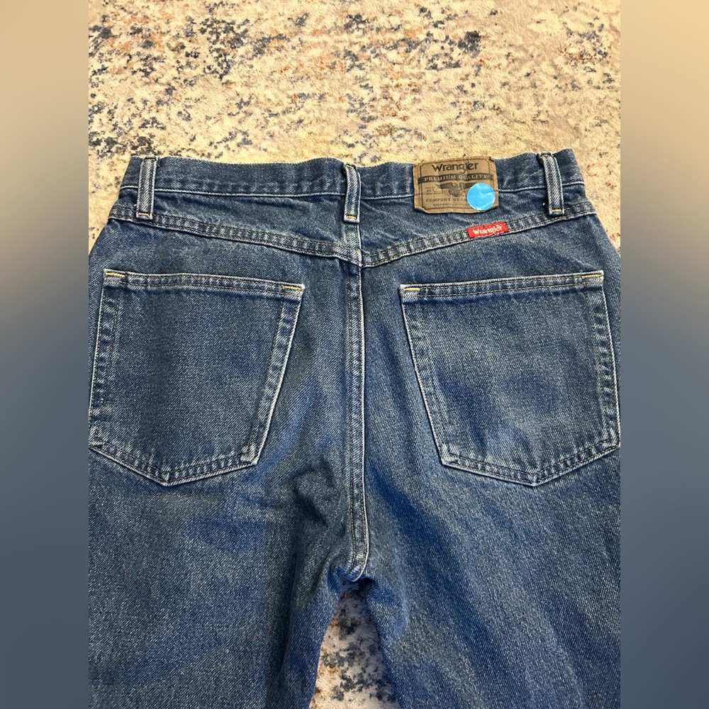 Wrangler Men's Relaxed Fit Blue Jeans